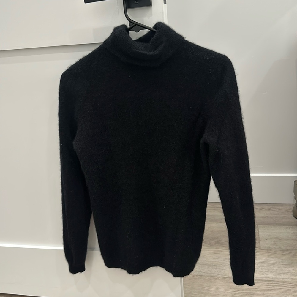 cashmere turtleneck sweater